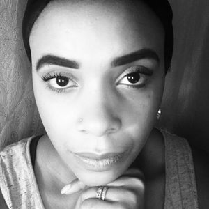 Meet your Posher, Briana